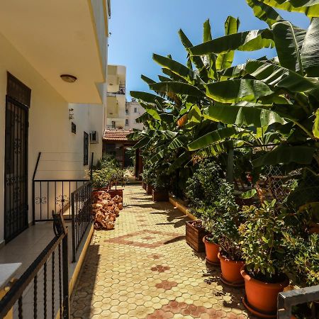 Sari Konak Apart Otel Erdemli Exterior foto